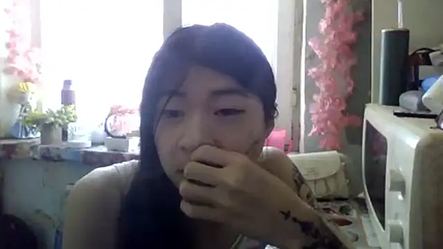 CarlyJoy online show from 12, 4, 2026