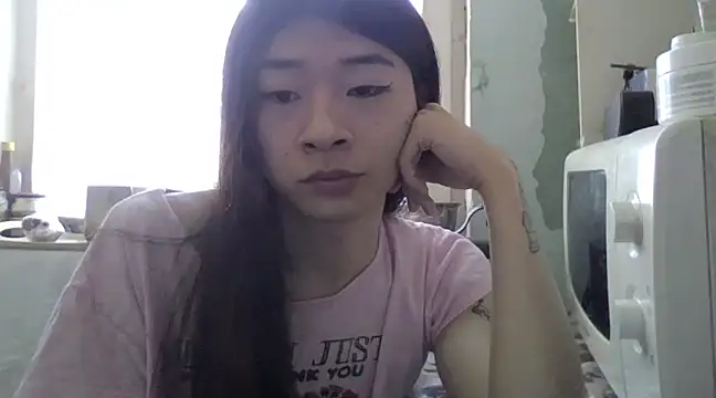 CarlyJoy online show from 15, 3, 2025