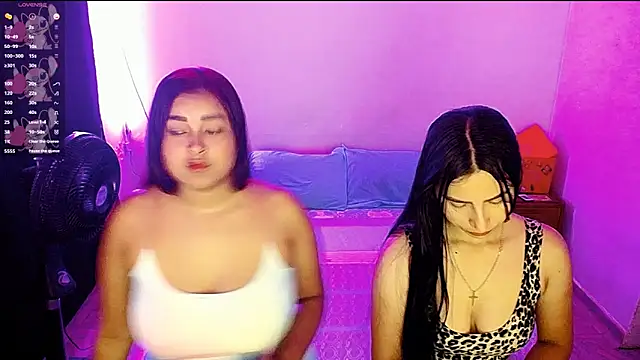 Snapshot of violeta_rous chatting on 29, 10, 2025 violeta rous online show from 29, 10, 2025