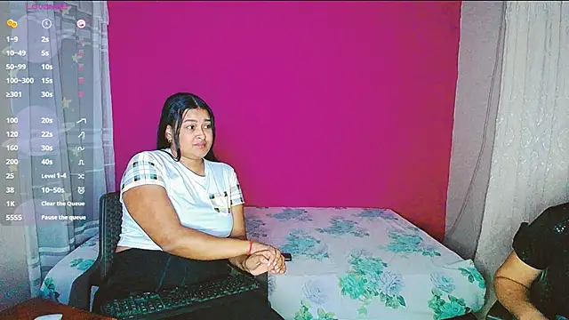 Snapshot of violeta_rous chatting on 13, 2, 2025 violeta rous online show from 13, 2, 2025