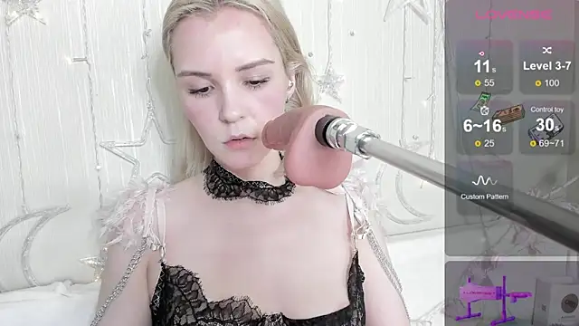 Kaya Devis online show from 13, 3, 2026