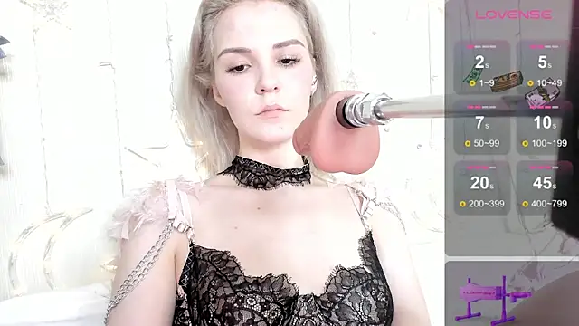 Kaya Devis online show from 22, 2, 2026