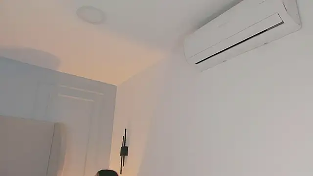 chloe d online show from 24, 3, 2026