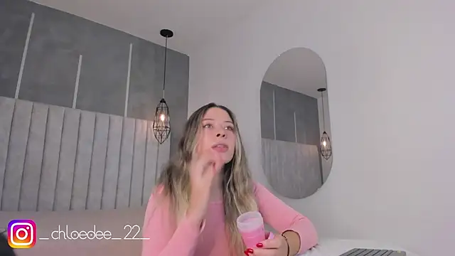 chloe d online show from 12, 2, 2025