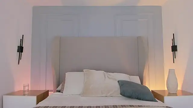 chloe d online show from 21, 3, 2026