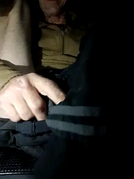 Snapshot of deepstroker42071 chatting on 10, 11, 2025 deepstroker42071 online show from 10, 11, 2025