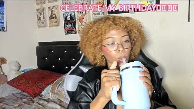 Cristal Jonasxh online show from 15, 3, 2025