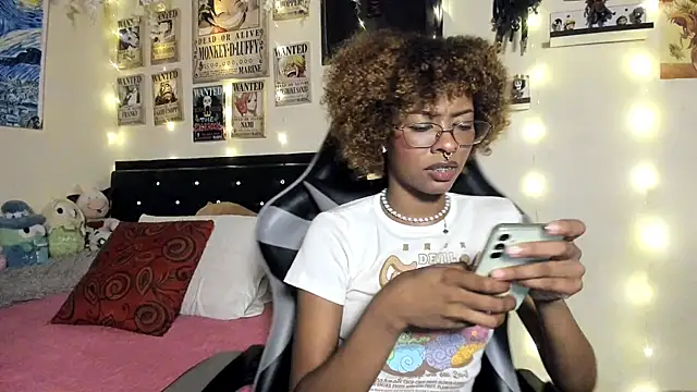 Cristal Jonasxh online show from 4, 10, 2025