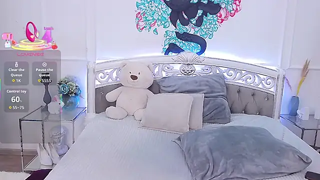 Snapshot of CrissyTaylor chatting on 9, 11, 2025 CrissyTaylor online show from 9, 11, 2025