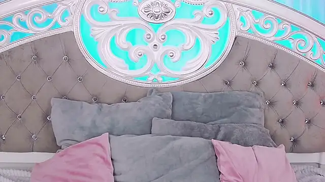 Snapshot of CrissyTaylor chatting on 10, 10, 2025 CrissyTaylor online show from 10, 10, 2025