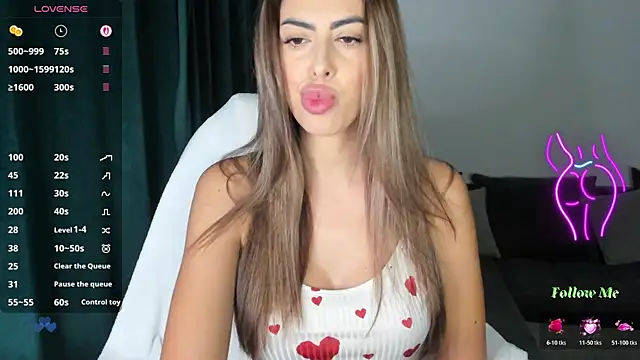 Snapshot of Flower_Pow3r chatting on 6, 11, 2025 Flower Pow3r online show from 6, 11, 2025