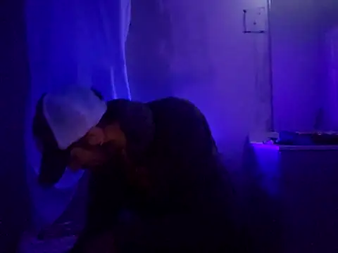 Bi curious86 online show from 23, 4, 2026