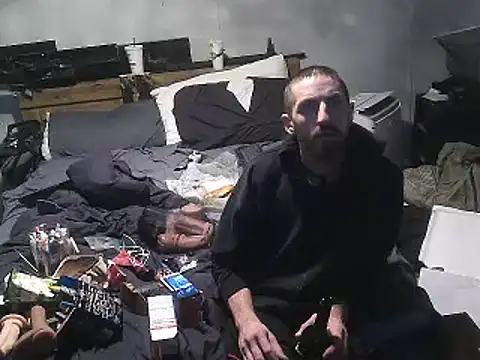 Bi curious86 online show from 15, 2, 2026