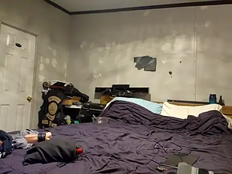 Bi curious86 online show from 3, 4, 2026