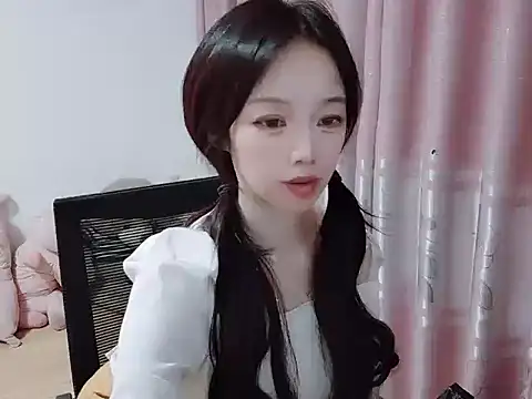 Snapshot of wwcc123 chatting on 24, 10, 2025 wwcc123 online show from 24, 10, 2025