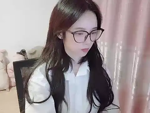 Snapshot of wwcc123 chatting on 11, 10, 2025 wwcc123 online show from 11, 10, 2025