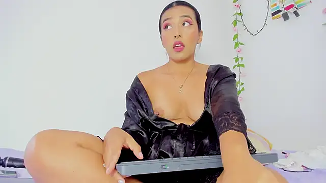 Snapshot of SamanthaJonson1 chatting on 19, 3, 2025 SamanthaJonson1 online show from 19, 3, 2025