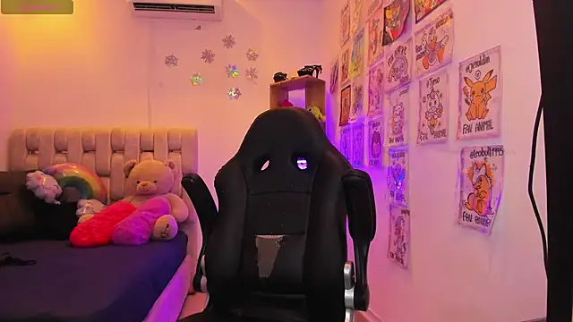 Gorgeous Team online show from 19, 2, 2025