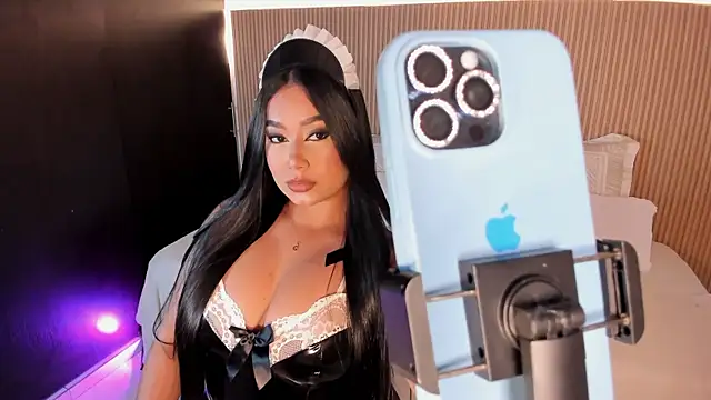 Snapshot of Gaby_Blaze chatting on 10, 10, 2025 Gaby Blaze online show from 10, 10, 2025