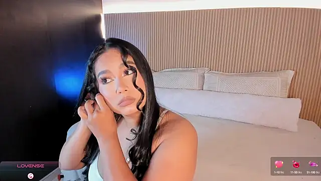 Snapshot of Gaby_Blaze chatting on 12, 10, 2025 Gaby Blaze online show from 12, 10, 2025