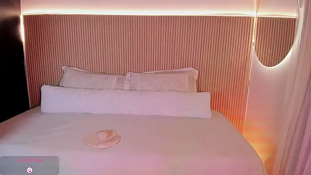 Snapshot of Gaby_Blaze chatting on 1, 12, 2025 Gaby Blaze online show from 1, 12, 2025