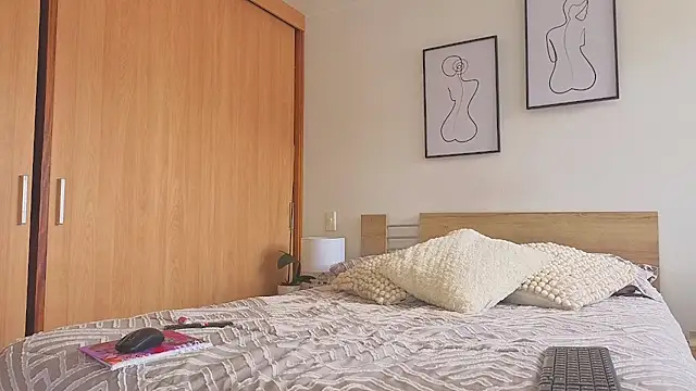 sweet sophia90s online show from 7, 10, 2025