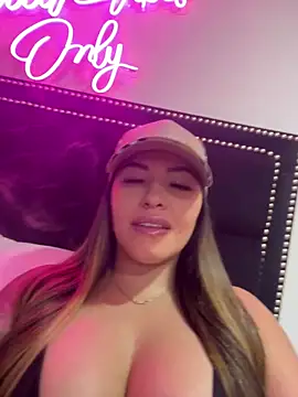 sexyyykloee online show from 17, 4, 2026