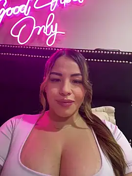 sexyyykloee online show from 21, 4, 2026