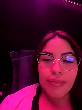 Snapshot of sexyyykloee chatting on 29, 10, 2025 sexyyykloee online show from 29, 10, 2025