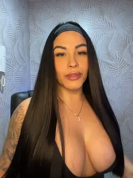 Snapshot of sexyyykloee chatting on 11, 11, 2025 sexyyykloee online show from 11, 11, 2025