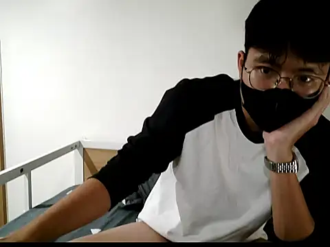 Gwencloudy online show from 24, 10, 2025