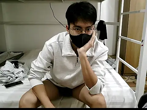 Gwencloudy online show from 8, 1, 2026