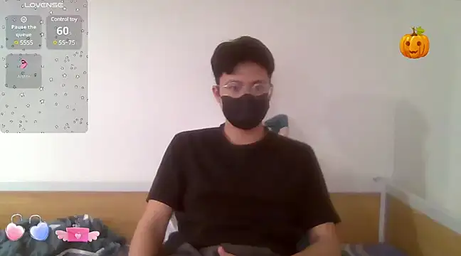 Gwencloudy online show from 3, 1, 2025