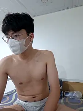 Gwencloudy online show from 7, 4, 2026