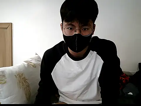 Gwencloudy online show from 21, 10, 2025