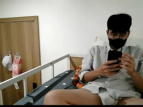 Gwencloudy online show from 22, 10, 2025