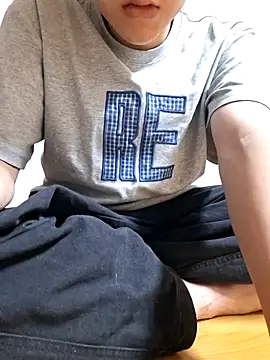 Gwencloudy online show from 8, 3, 2026