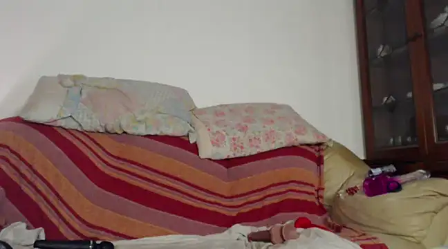 Karendolly  8 online show from 8, 3, 2025