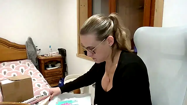 Madame Callie online show from 20, 12, 2025