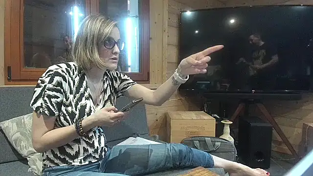 Snapshot of Madame_Callie chatting on 11, 5, 2026 Madame Callie online show from 11, 5, 2026