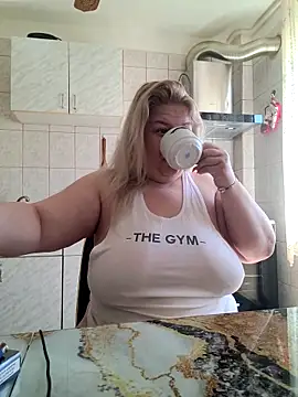 Snapshot of AriannaMilf chatting on 26, 4, 2026 AriannaMilf online show from 26, 4, 2026