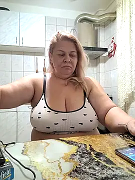 AriannaMilf online show from 9, 7, 2026