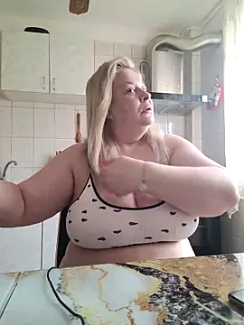 AriannaMilf online show from 25, 3, 2026