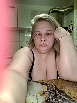 Snapshot of AriannaMilf chatting on 2, 5, 2026 AriannaMilf online show from 2, 5, 2026