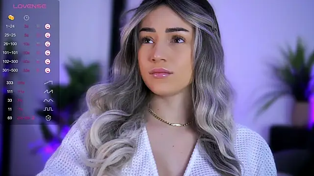 AishaCarter online show from 19, 12, 2025