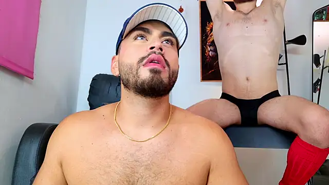 Snapshot of Juan_Castano chatting on 5, 6, 2026 Juan Castano online show from 5, 6, 2026