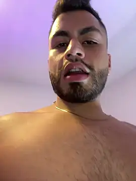 Snapshot of Juan_Castano chatting on 26, 1, 2025 Juan Castano online show from 26, 1, 2025