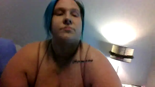 Snapshot of thicknjuicy6996 chatting on 10, 10, 2025 thicknjuicy6996 online show from 10, 10, 2025