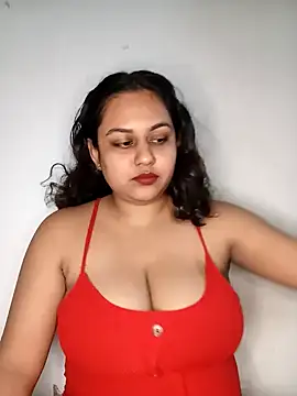 bumblebeegirl online show from 5, 1, 2025