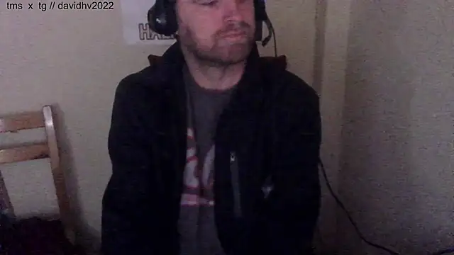 Snapshot of Davidhv2022 chatting on 18, 9, 2025 Davidhv2022 online show from 18, 9, 2025